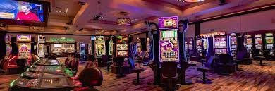 Live game center linked with sports entertainment areas on bed 7999